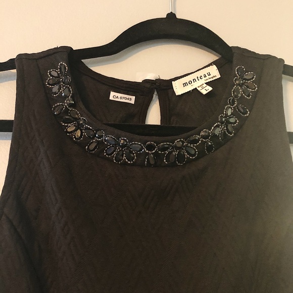 Black dress with beaded collar - Picture 2 of 3